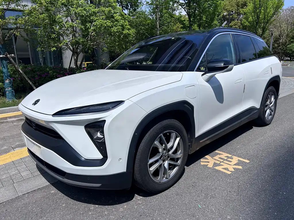 NIO ES6 2021