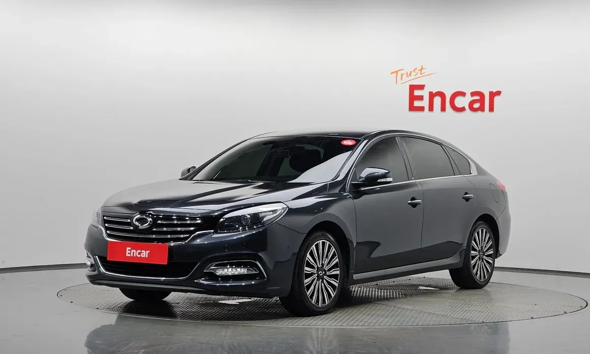 Renault Samsung SM7 2016 — фото 1 из 33