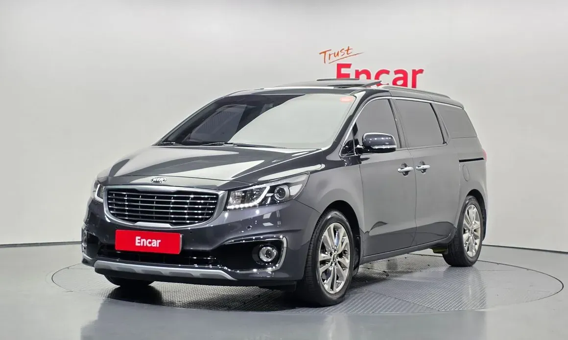 Kia Carnival 2015 — фото 1 из 33