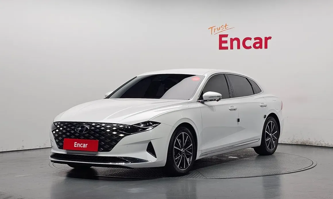 Hyundai Grandeur 2020 — фото 1 из 32