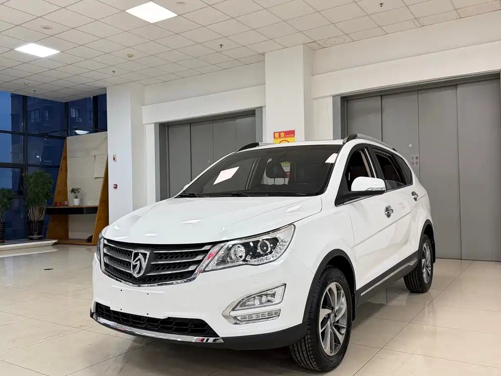 Baojun 560 2017 — фото 1 из 9