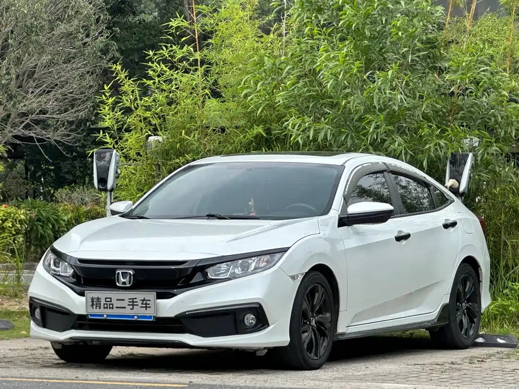 Honda Civic 2020 — фото 1 из 5