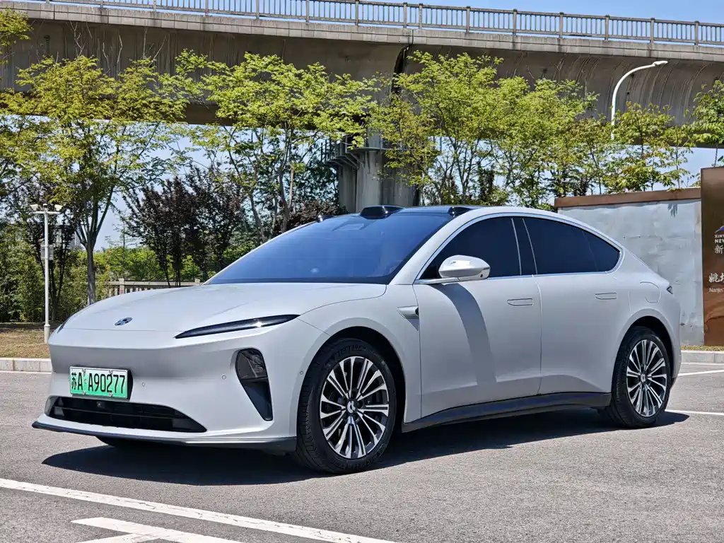 NIO ET5 2024