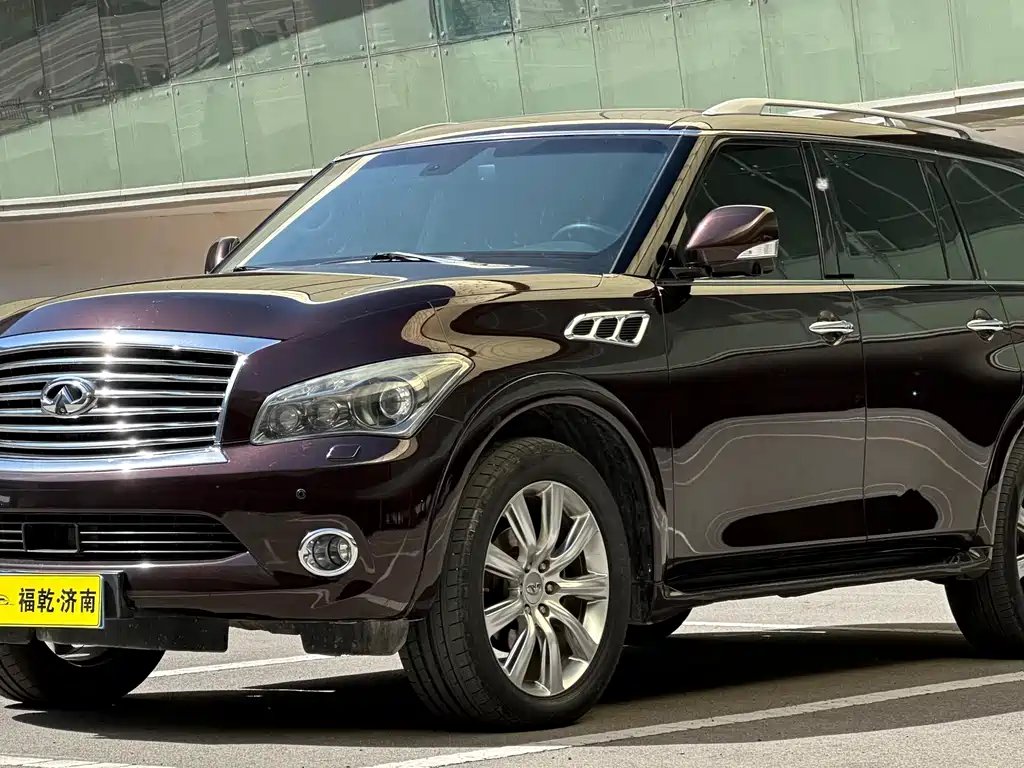 Infiniti QX 2012 — фото 1 из 5