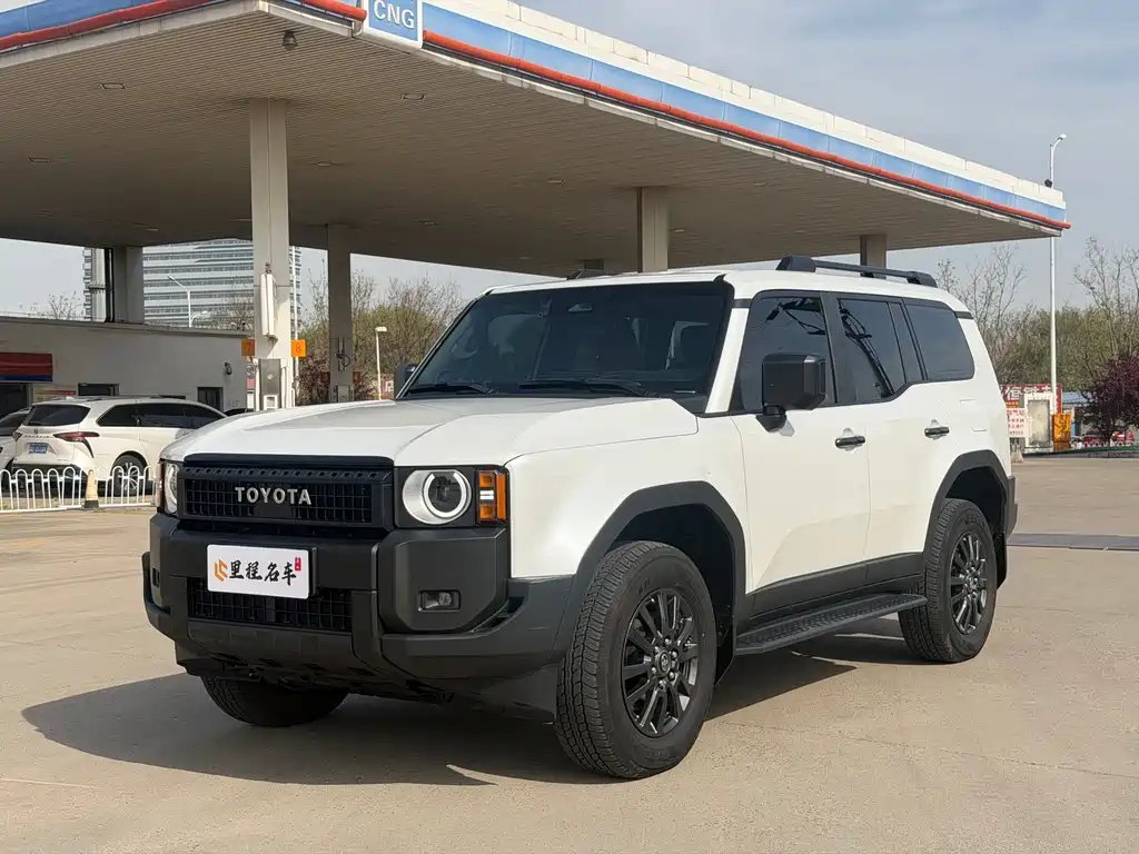 Toyota Prado 2025 — фото 1 из 19