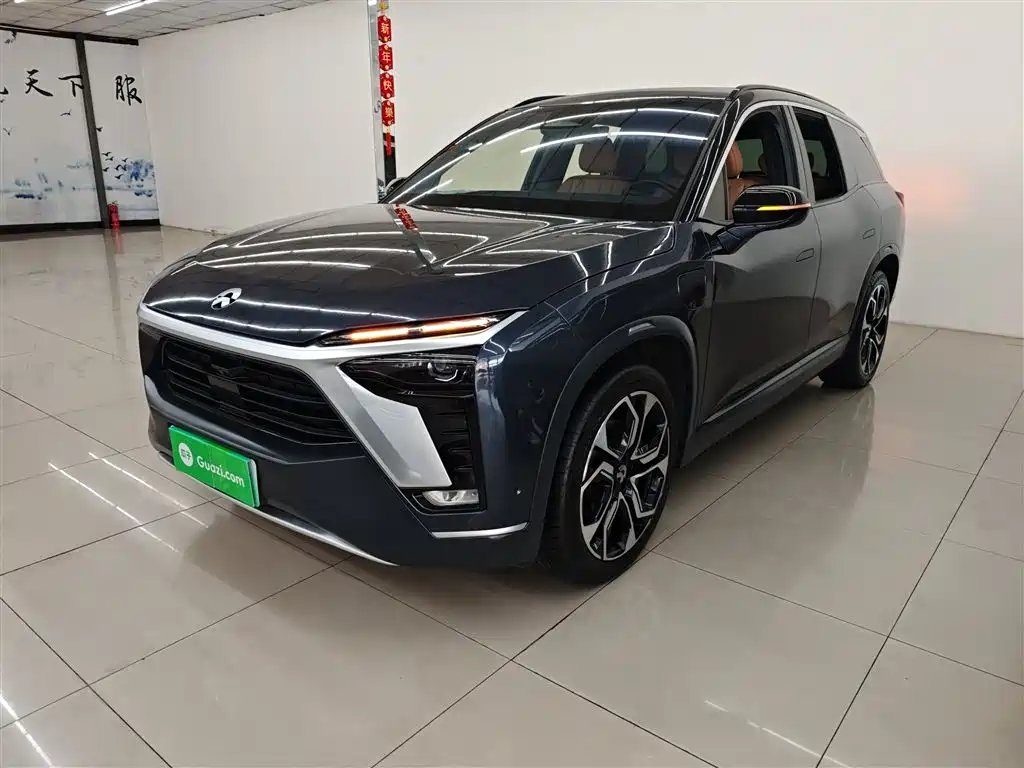 NIO ES8 2022