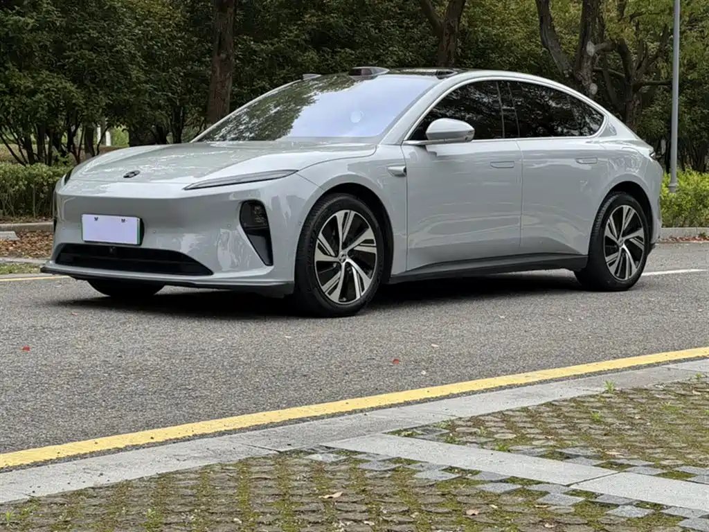 NIO ET5 2024