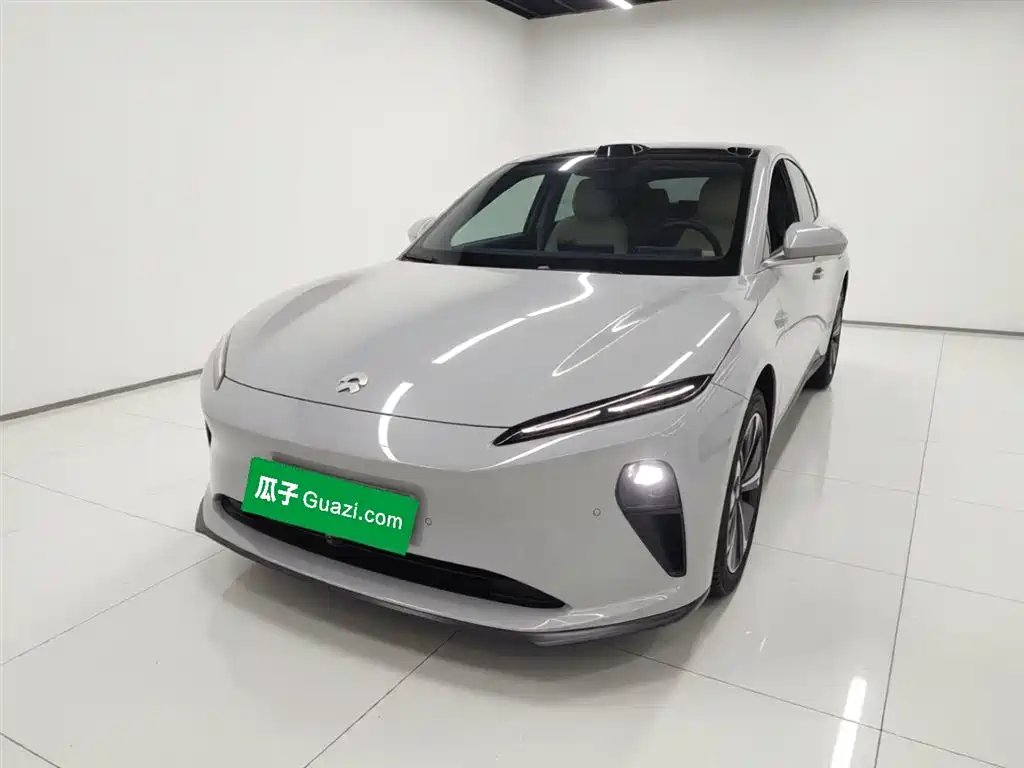 NIO ET5T 2024