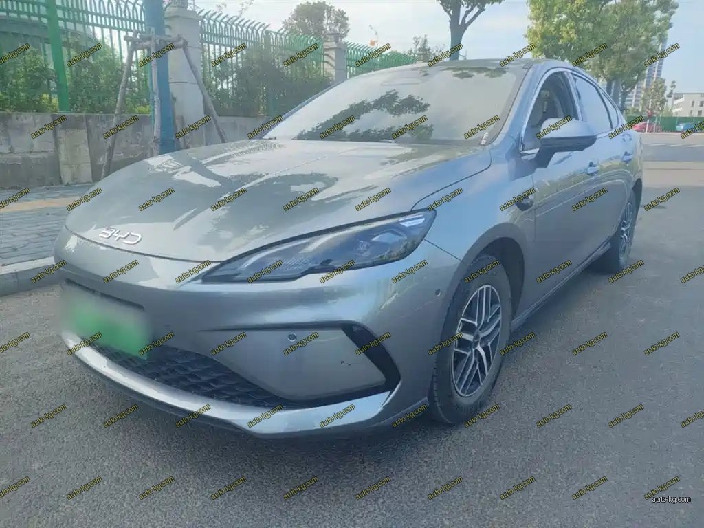 BYD Seal 05 DM-i 2025