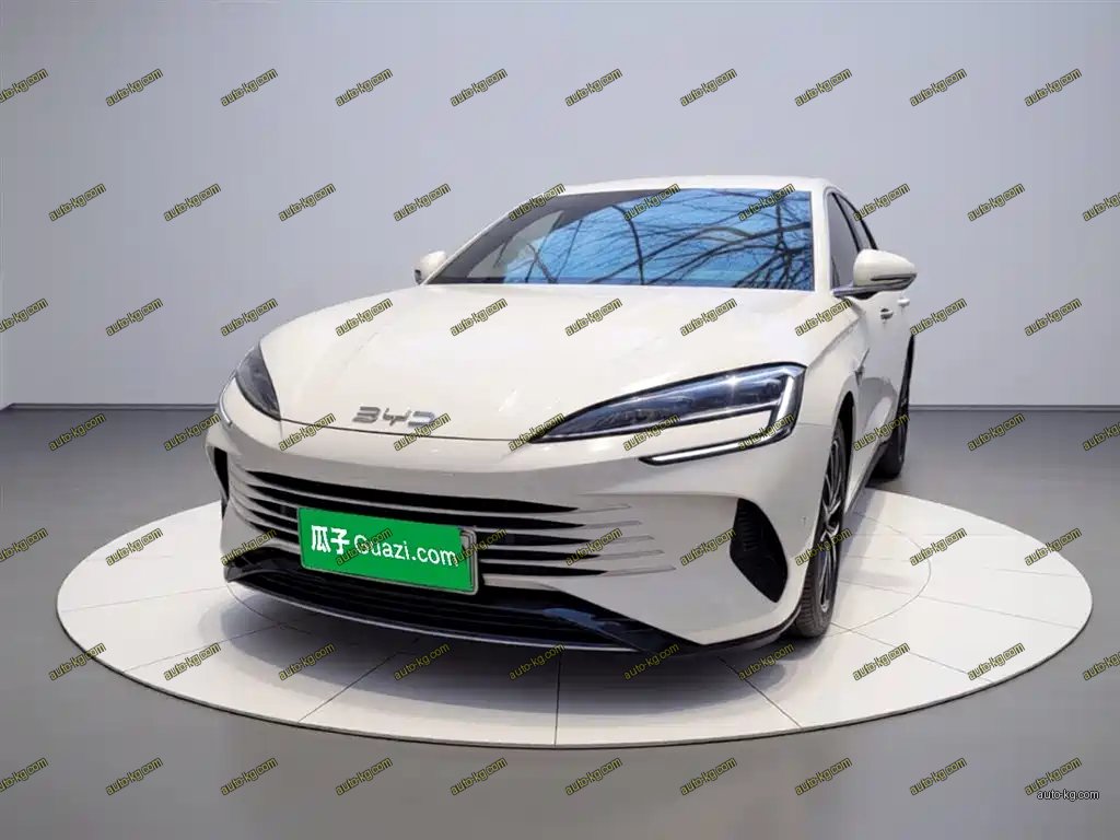 BYD Seal 07 DM-i 2025