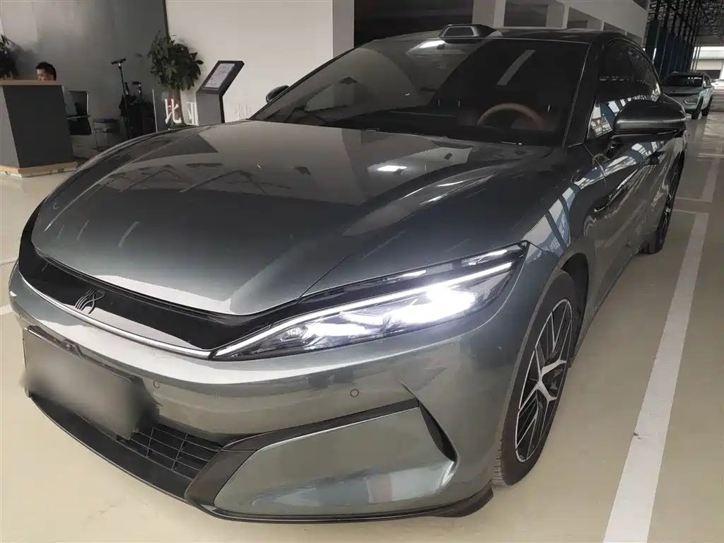 BYD 汉L 2025