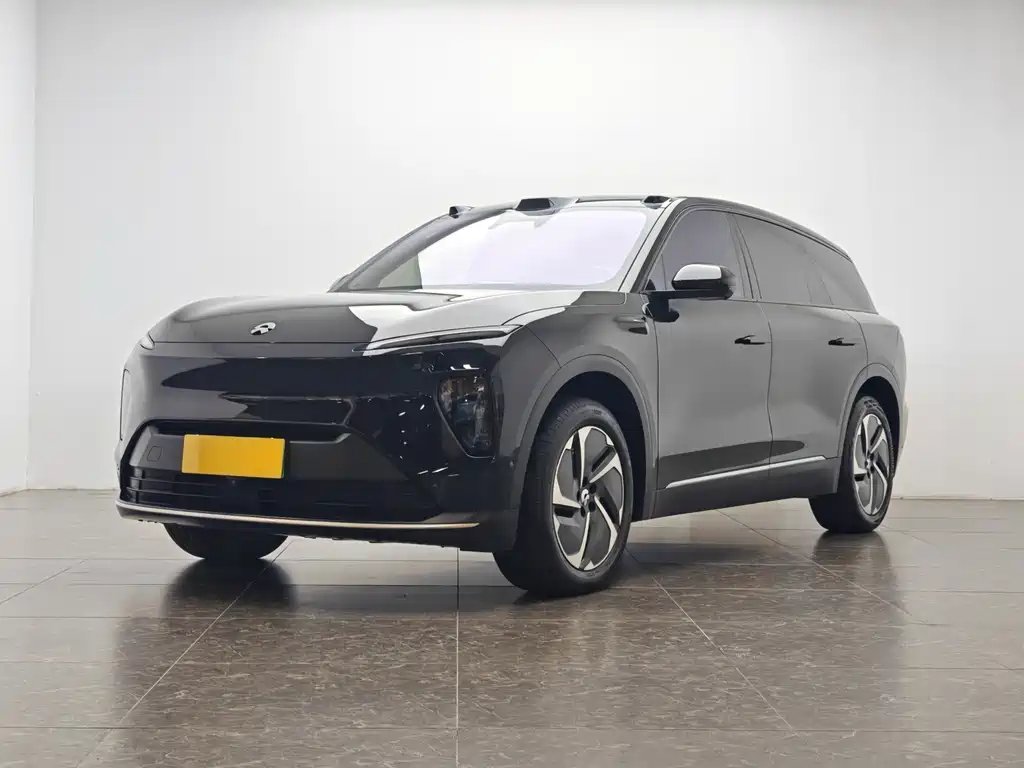 NIO ES8 2025