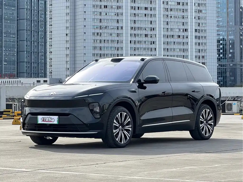 NIO ES8 2024
