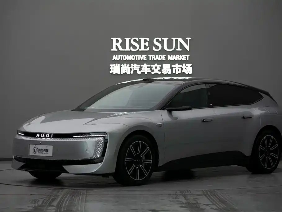 AudiAudi AudiE5 Sportback 2025