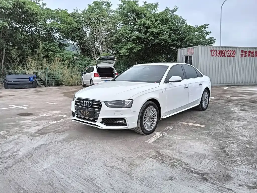 Audi A4L 2014 — фото 1 из 14