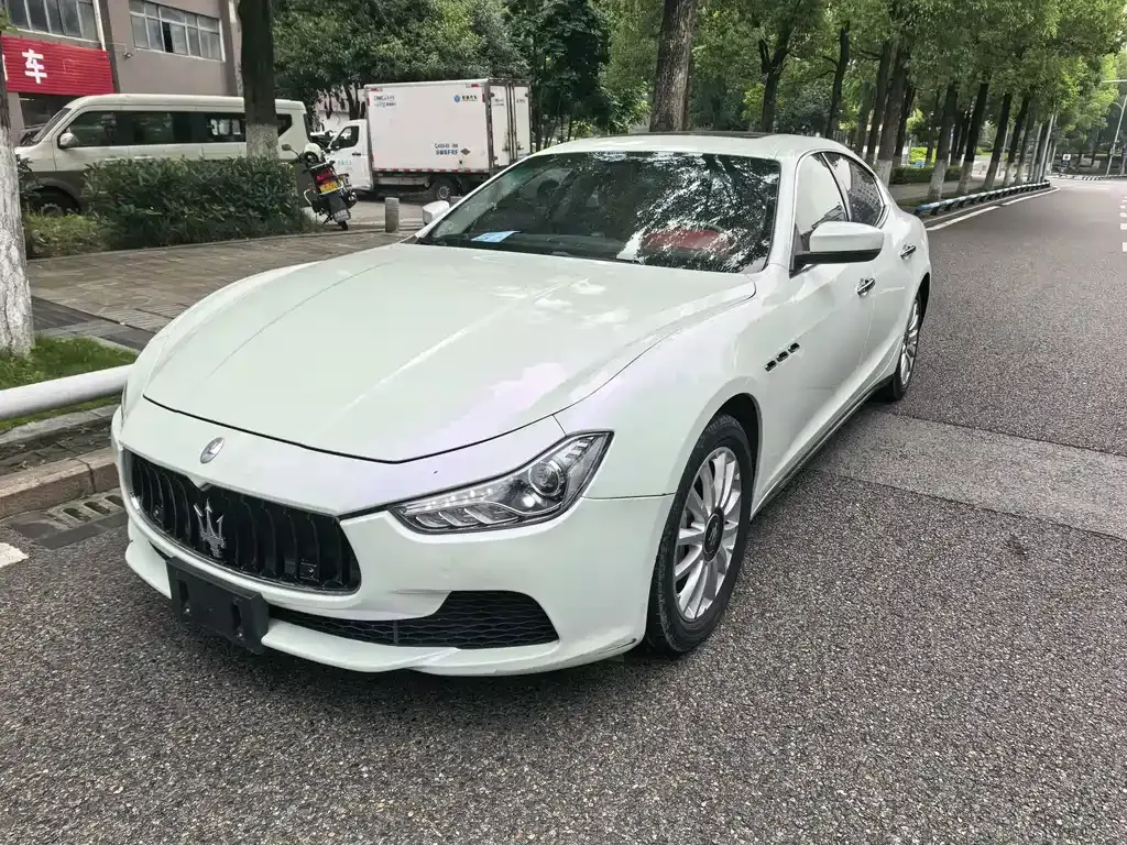 Maserati Ghibli 2016 — фото 1 из 9