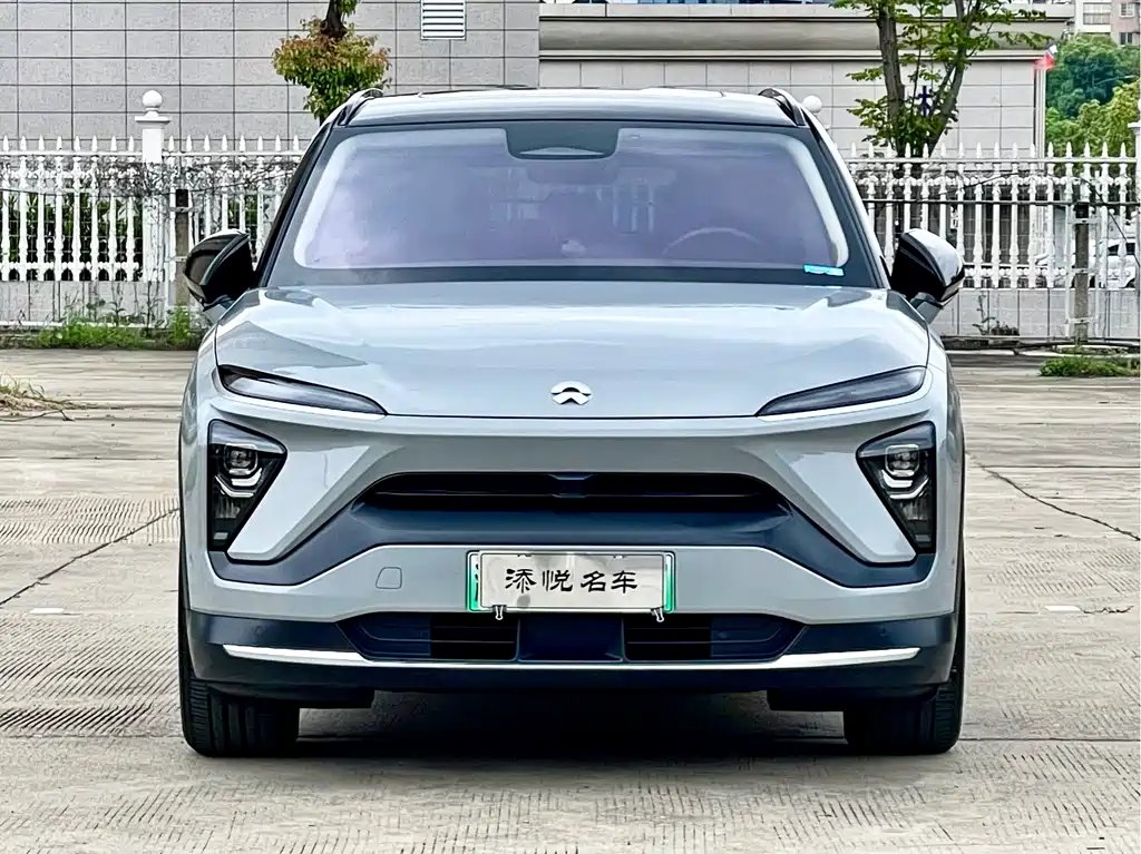 NIO ES6 2020