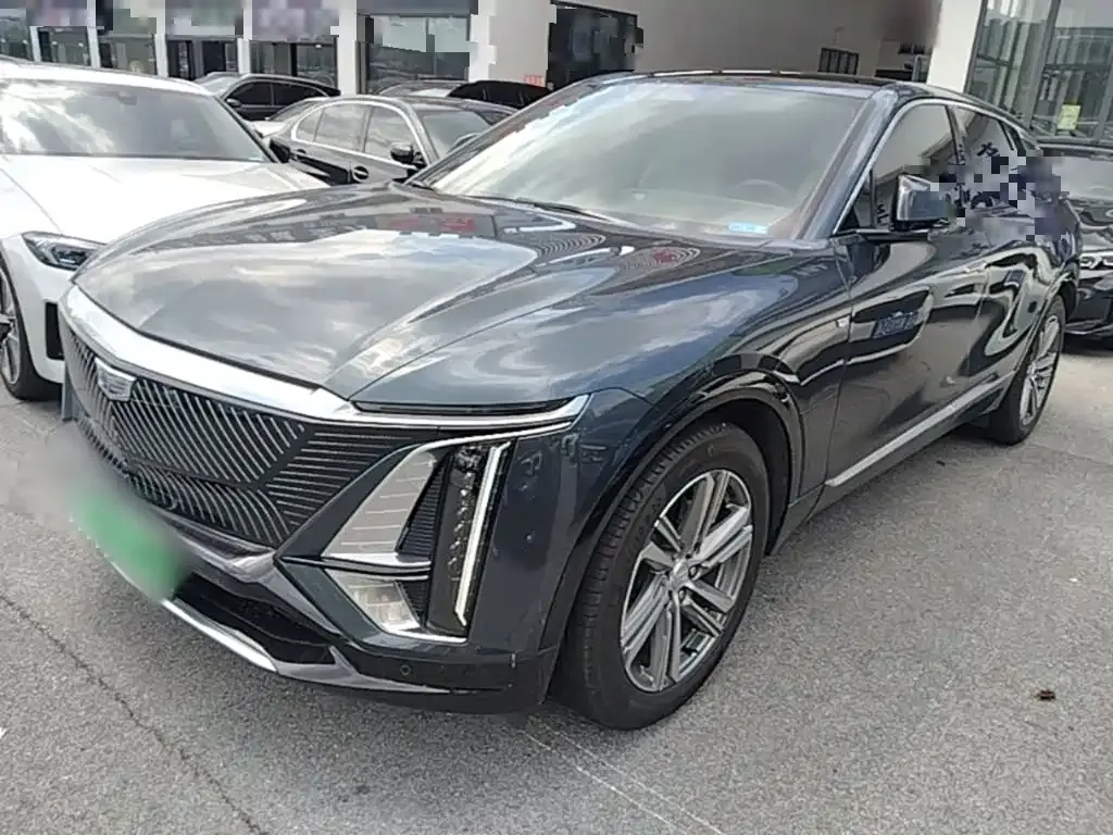 Cadillac Lyriq 2023 — фото 1 из 25