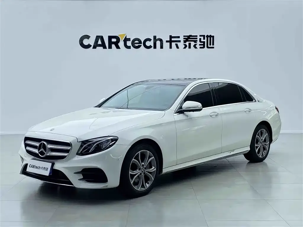 Mercedes-Benz E-Class 2020 — фото 1 из 13