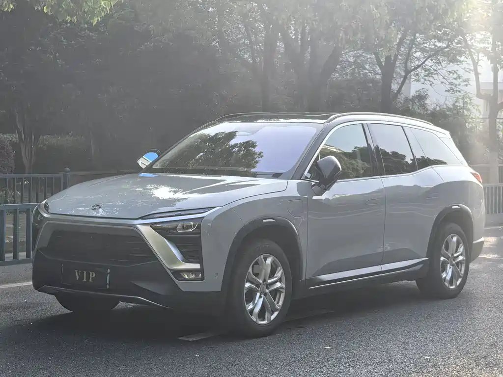NIO ES8 2019