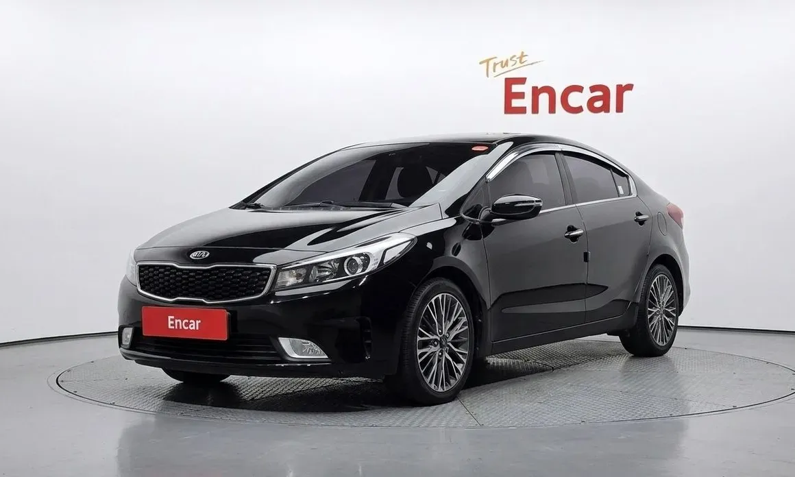 Kia K3 2016 — фото 1 из 30