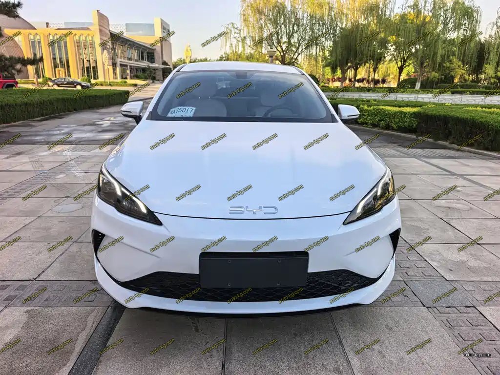 BYD Seal 05 DM-i 2025