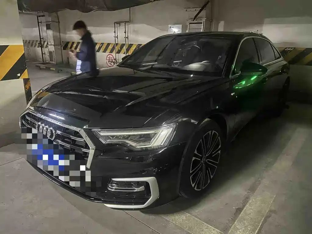Audi A6L 2023 — фото 1 из 4
