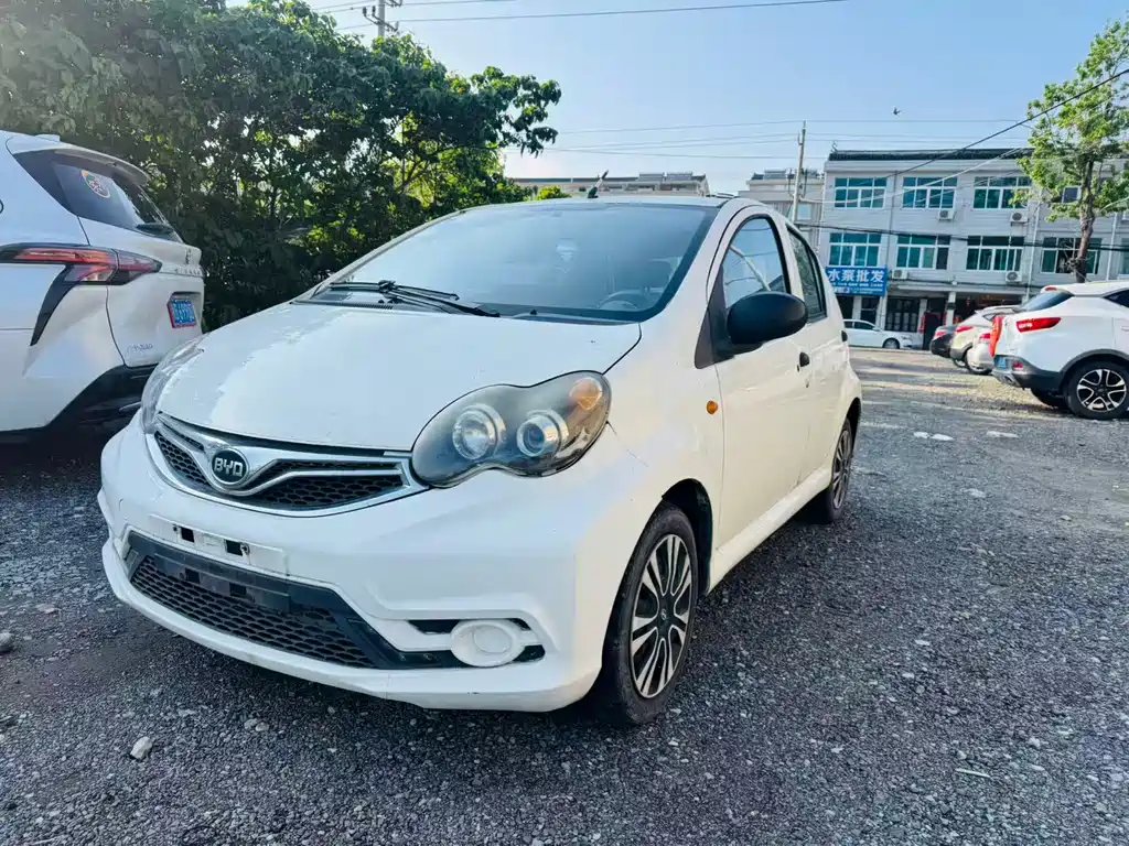 BYD F0 2016