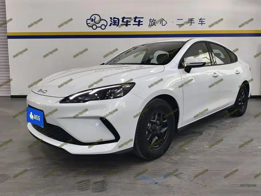 BYD Seal 05 DM-i 2025