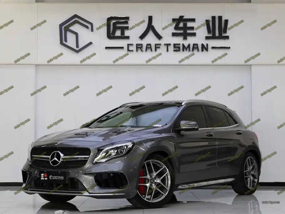 Mercedes-Benz GLA AMG 2019