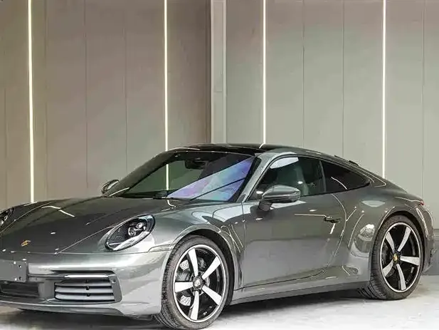 Porsche 911 2022 — фото 1 из 17