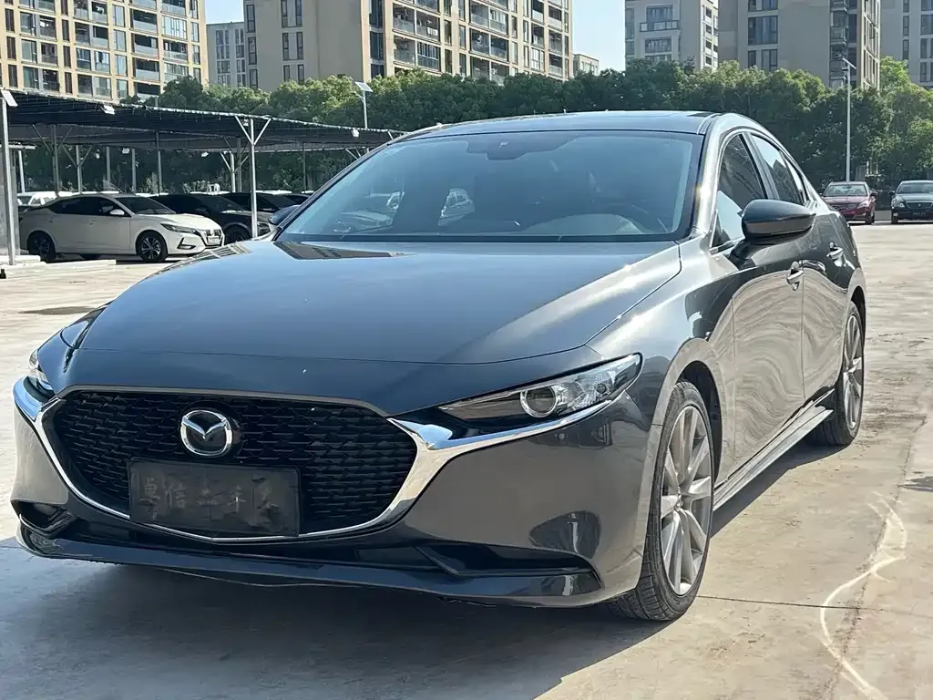 Mazda 3 Axela 2021 — фото 1 из 19