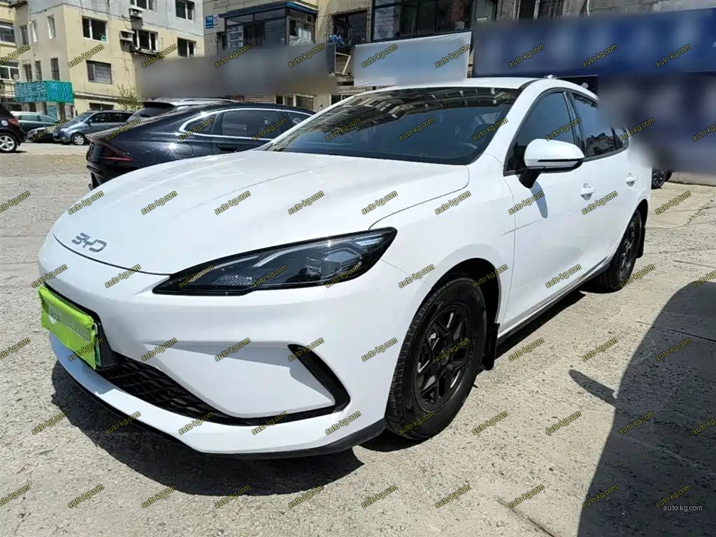 BYD Seal 05 DM-i 2025