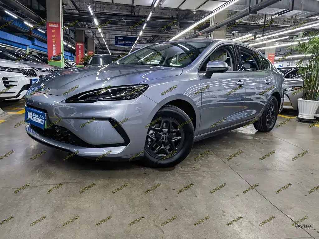 BYD Seal 05 DM-i 2025