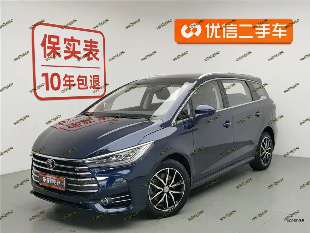 BYD MAX 2018