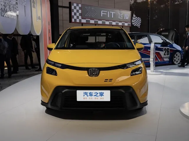 Honda Fit IV Рестайлинг 2026 — фото 1 из 9