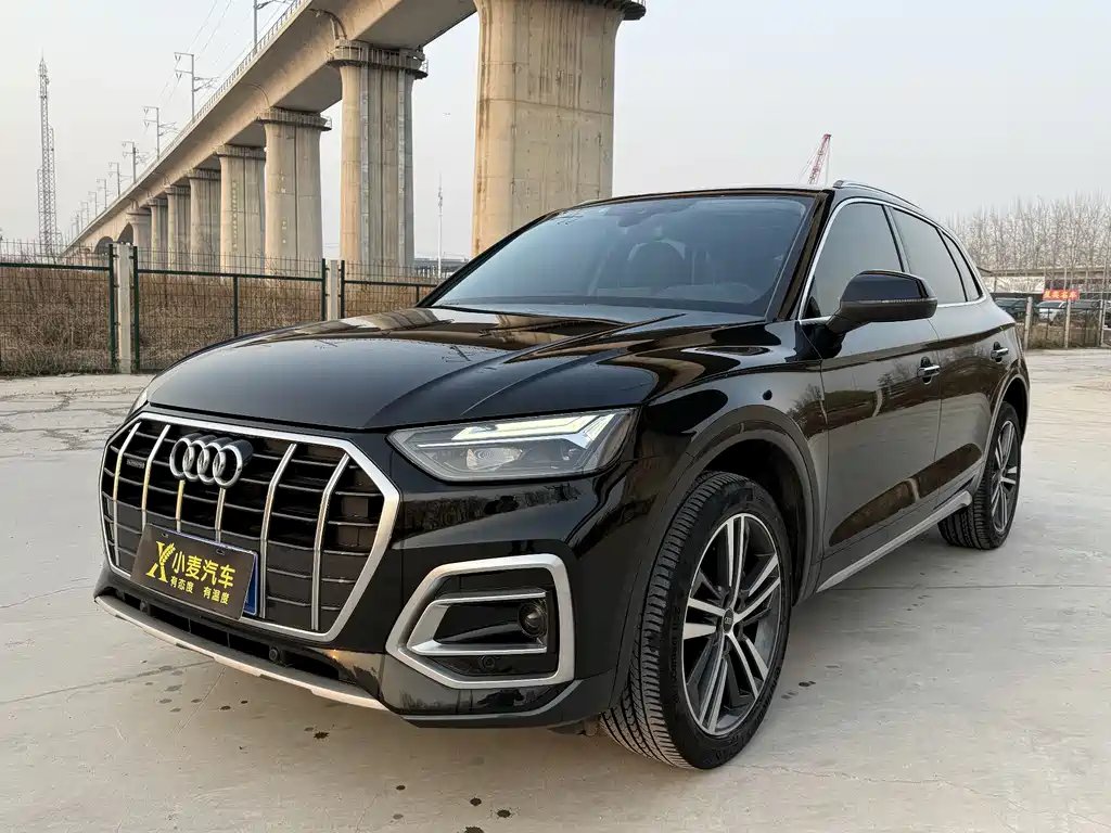 Audi Q5L 2021 — фото 1 из 11