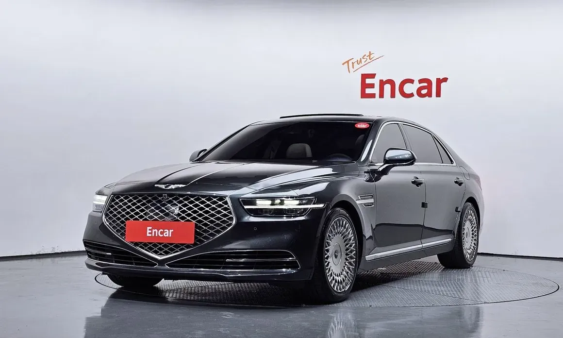 Genesis G90 2019 — фото 1 из 20
