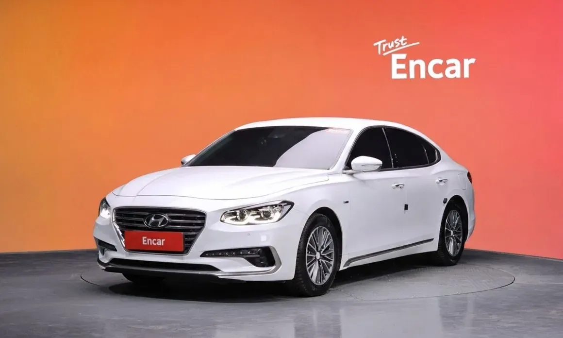 Hyundai Grandeur 2019 — фото 1 из 35