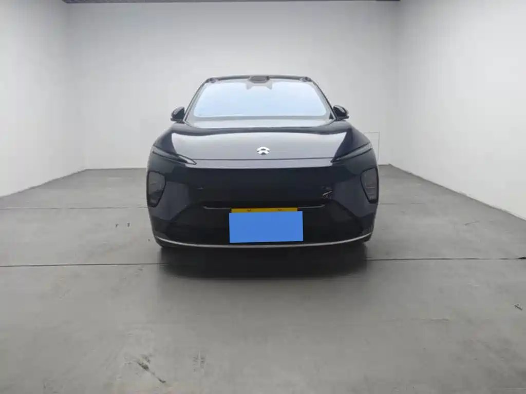 NIO ES8 2023