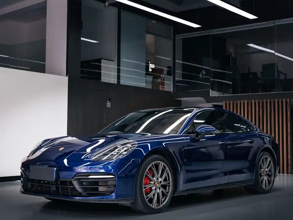 Porsche Panamera 2022 — фото 1 из 28