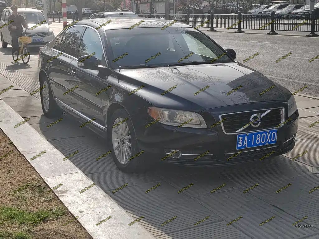 Volvo S80L 2010