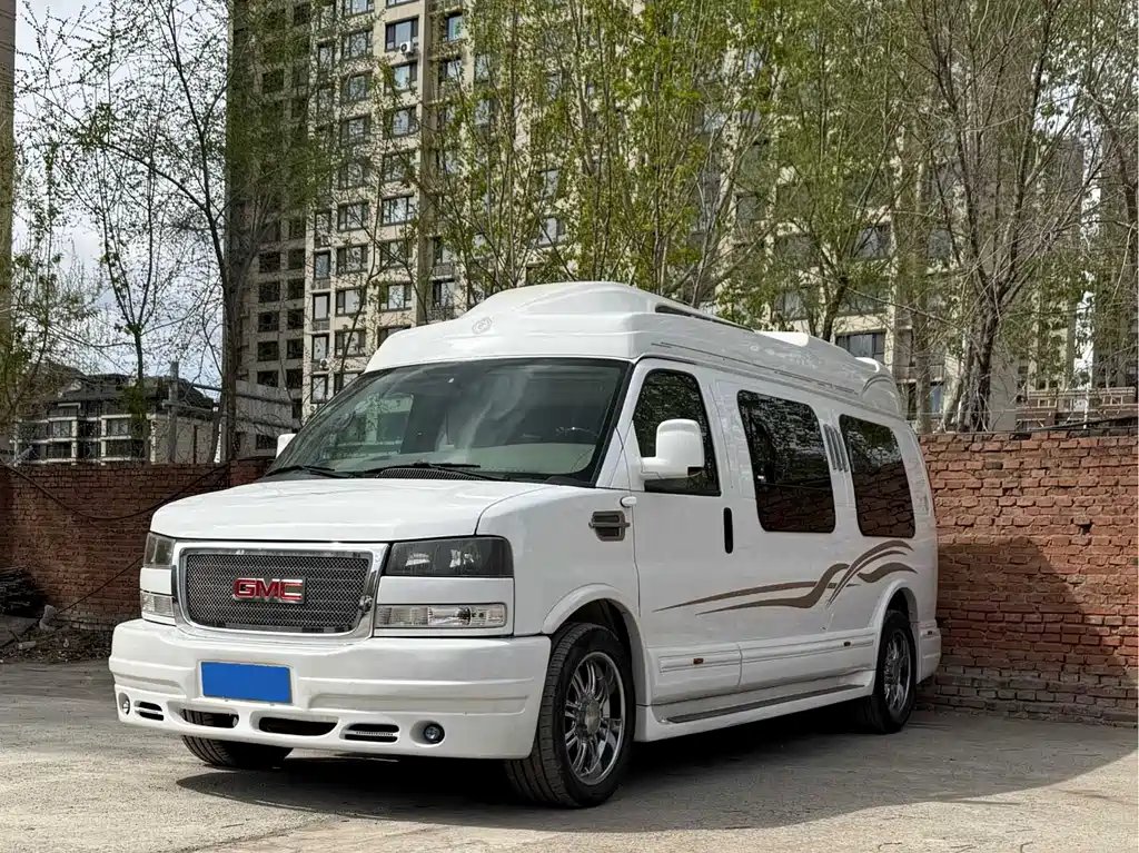 GMC Savana 2013