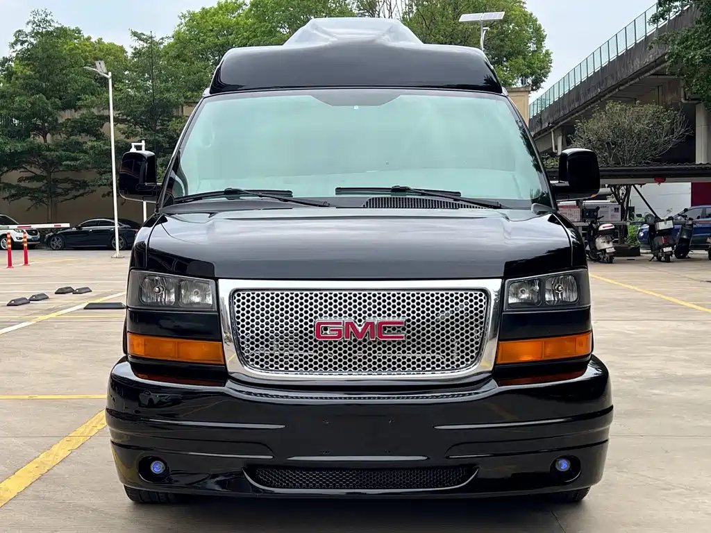GMC Savana 2012
