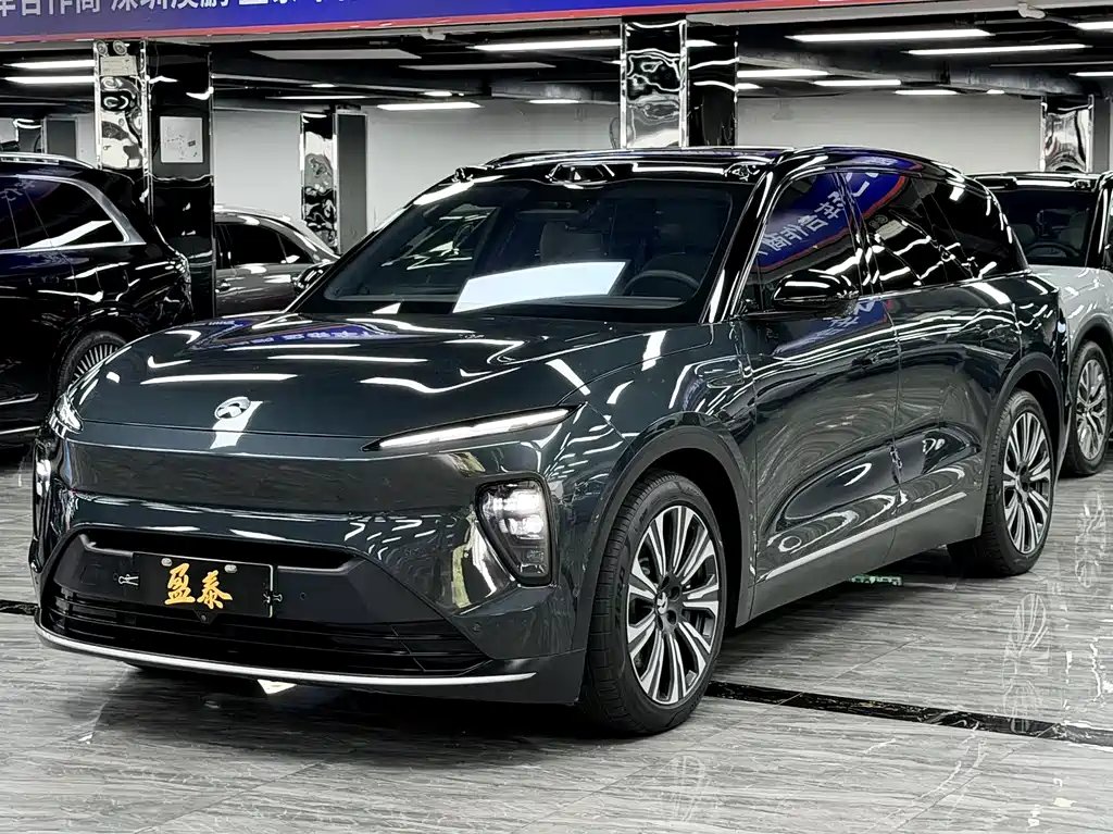 NIO ES8 2024