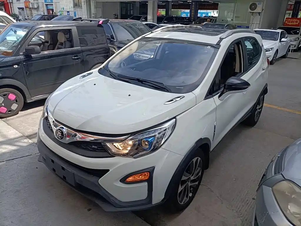 BYD Yuan 2016