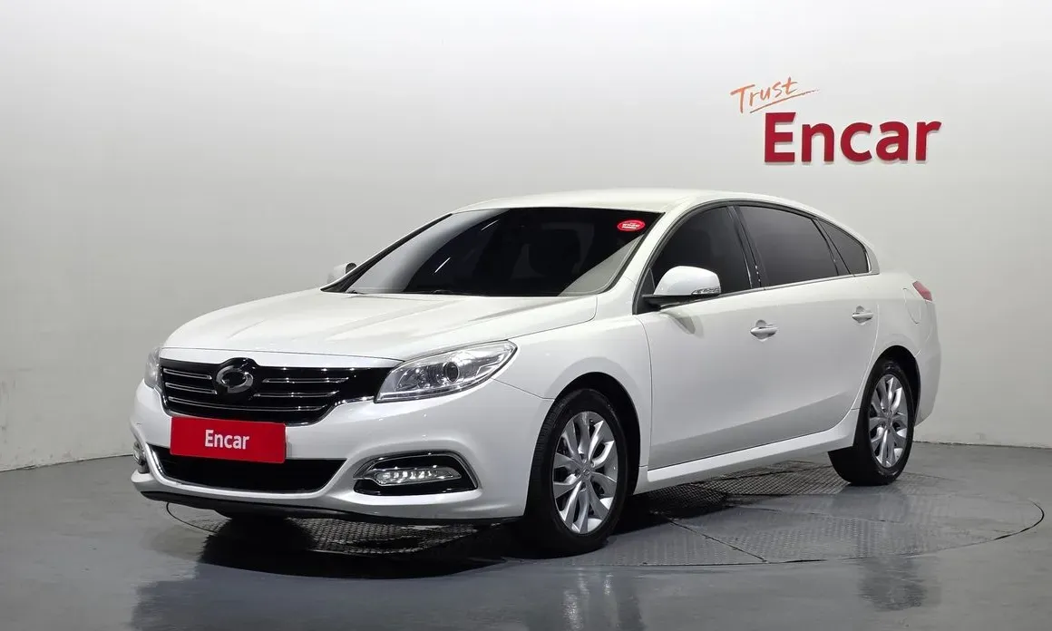 Renault Samsung SM7 2017 — фото 1 из 20