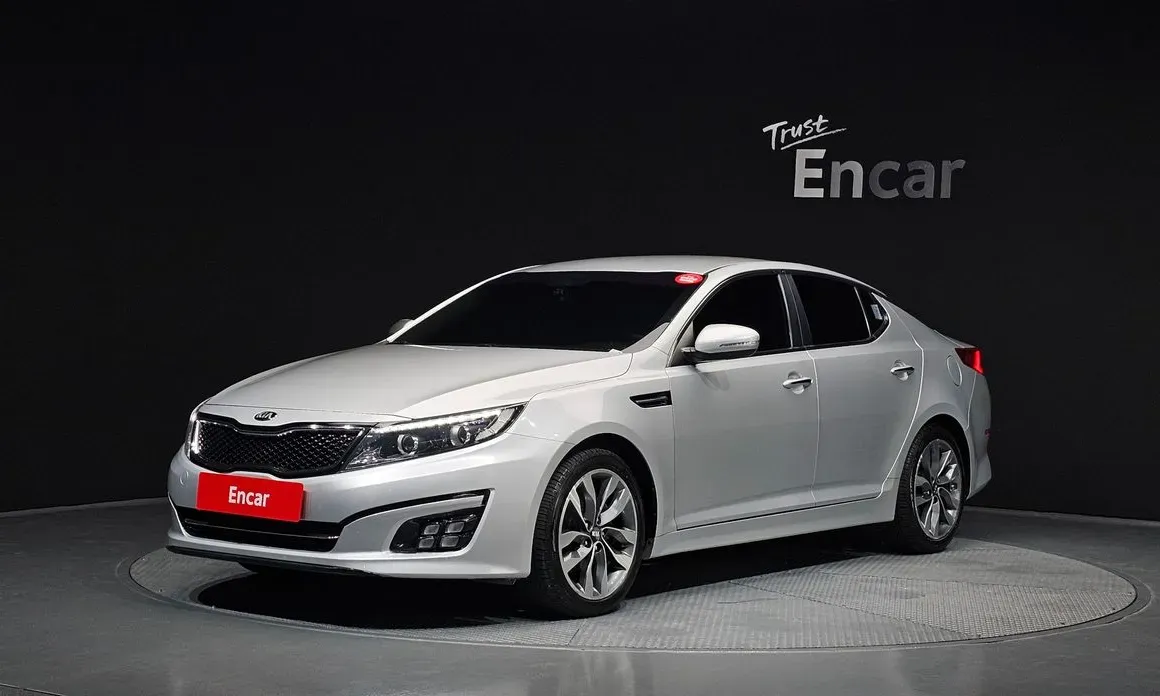Kia K5 2015 — фото 1 из 20