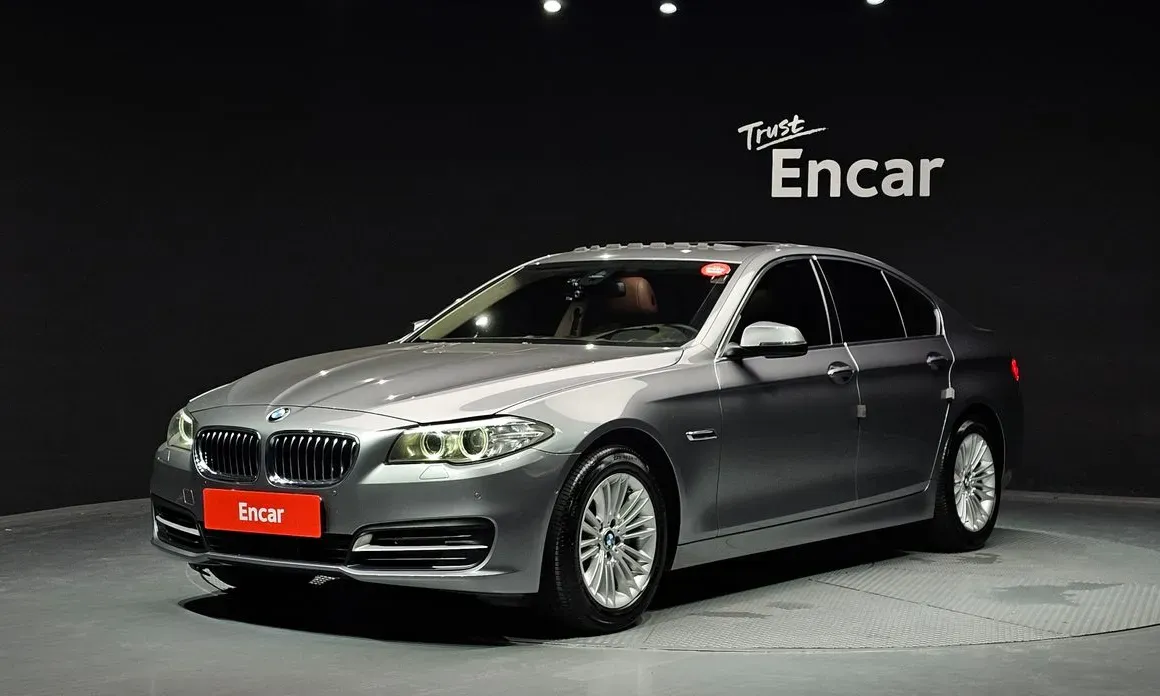 BMW 5-Series 2015 — фото 1 из 20