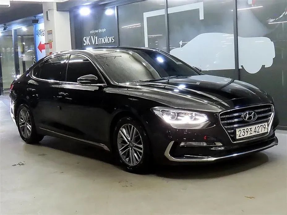 Hyundai Grandeur 2018 — фото 1 из 18